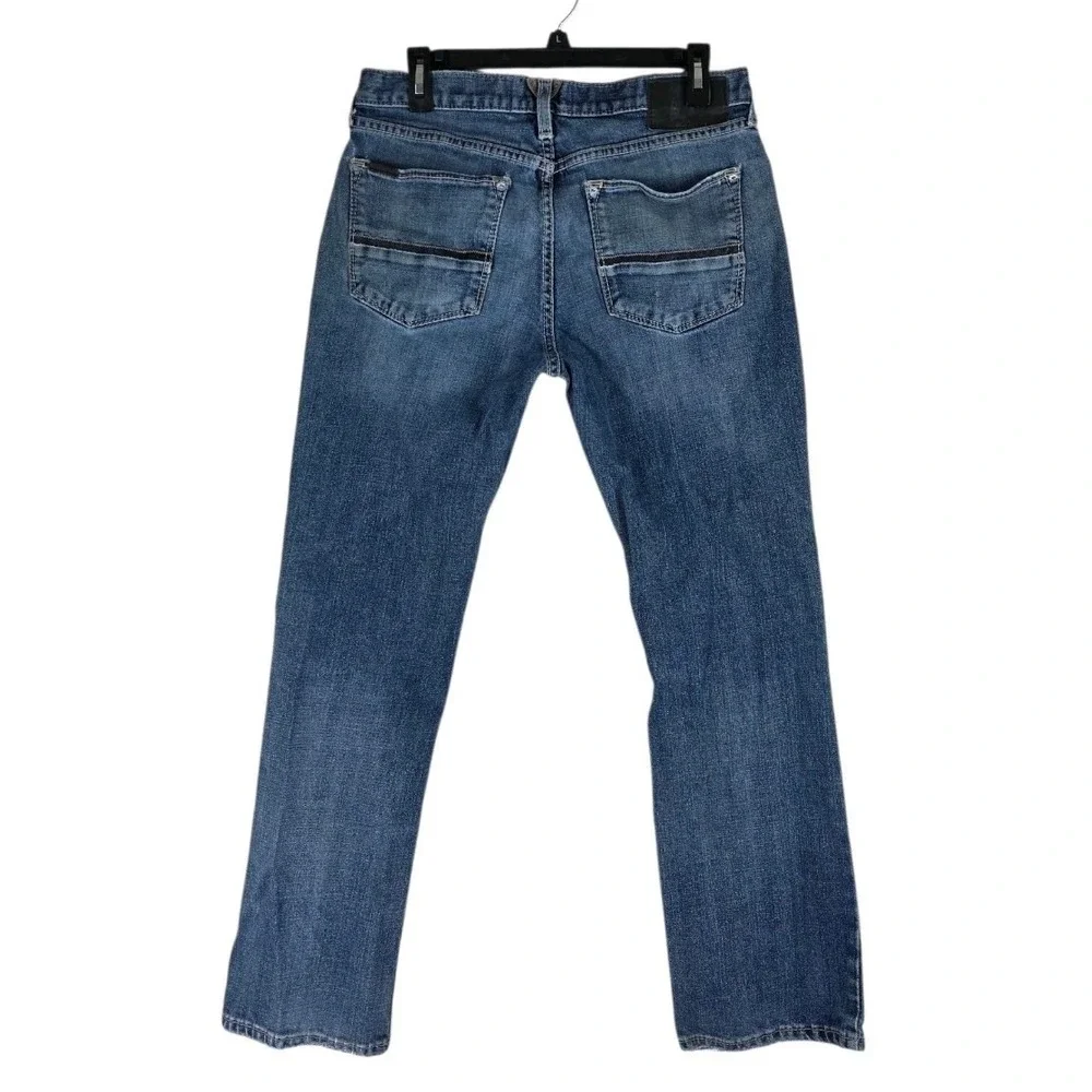 Ariat M5 Travis Straight Fit Blue Jeans Mens 32x32 (32x30) Med Wash Distressed